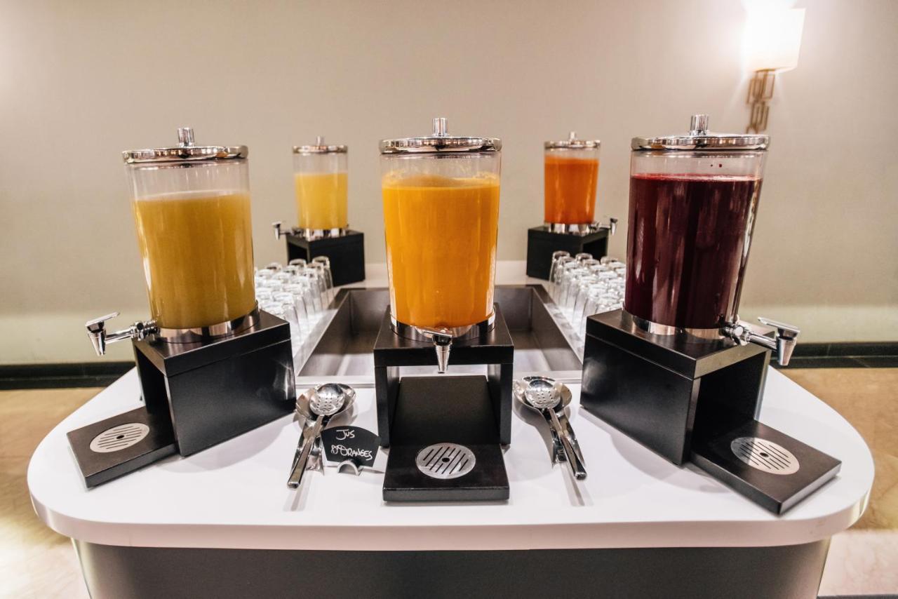 Grand Mogador City Center Casablanca Kültér fotó Juice dispensers