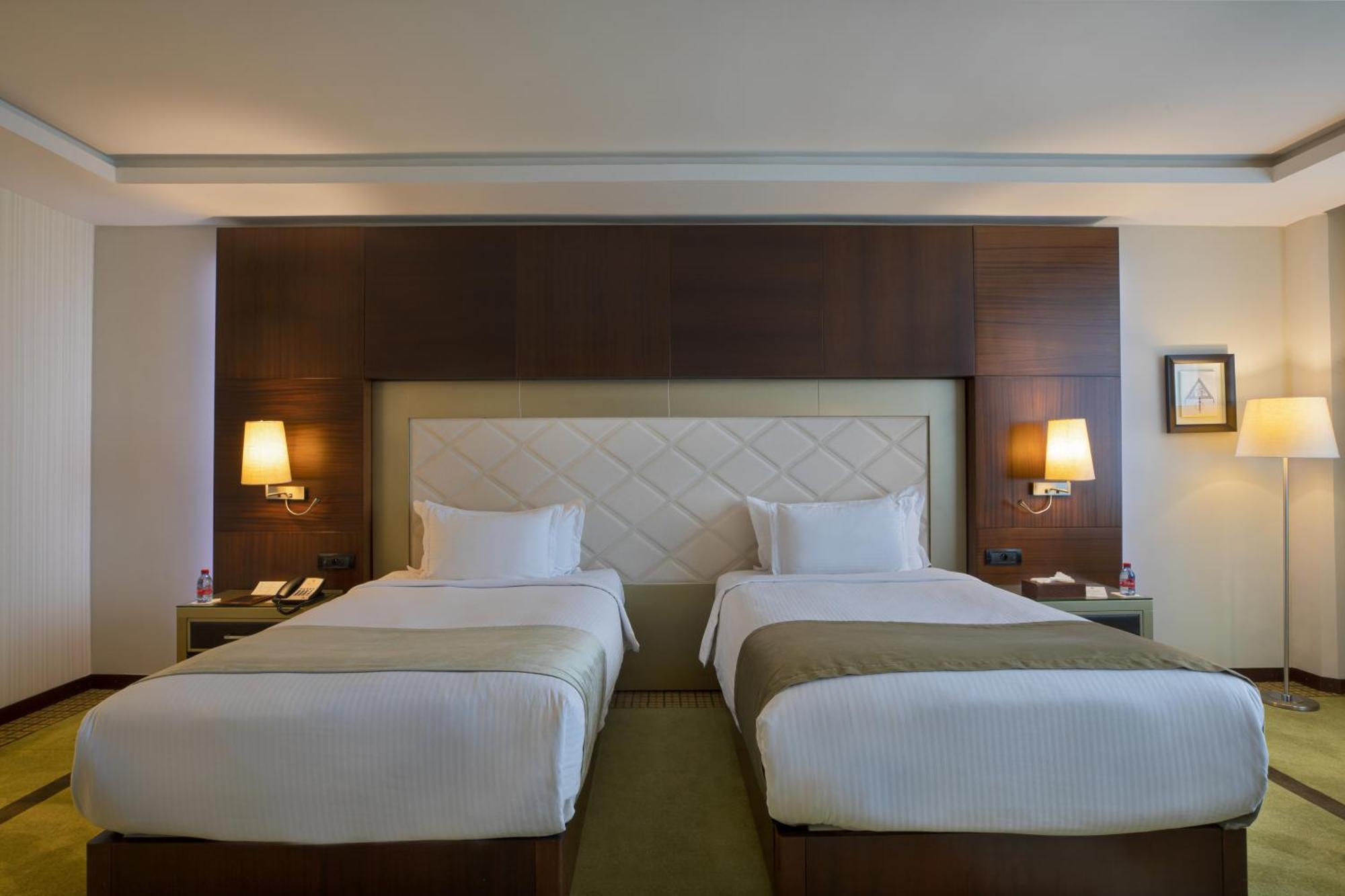 Grand Mogador City Center Casablanca Kültér fotó Deluxe Room