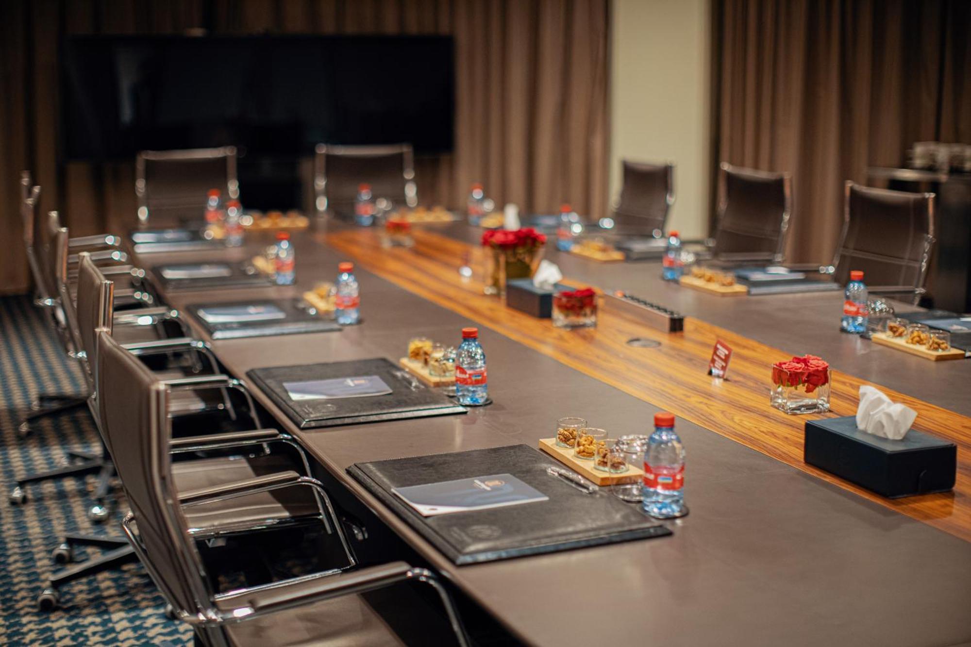 Grand Mogador City Center Casablanca Kültér fotó Meeting room