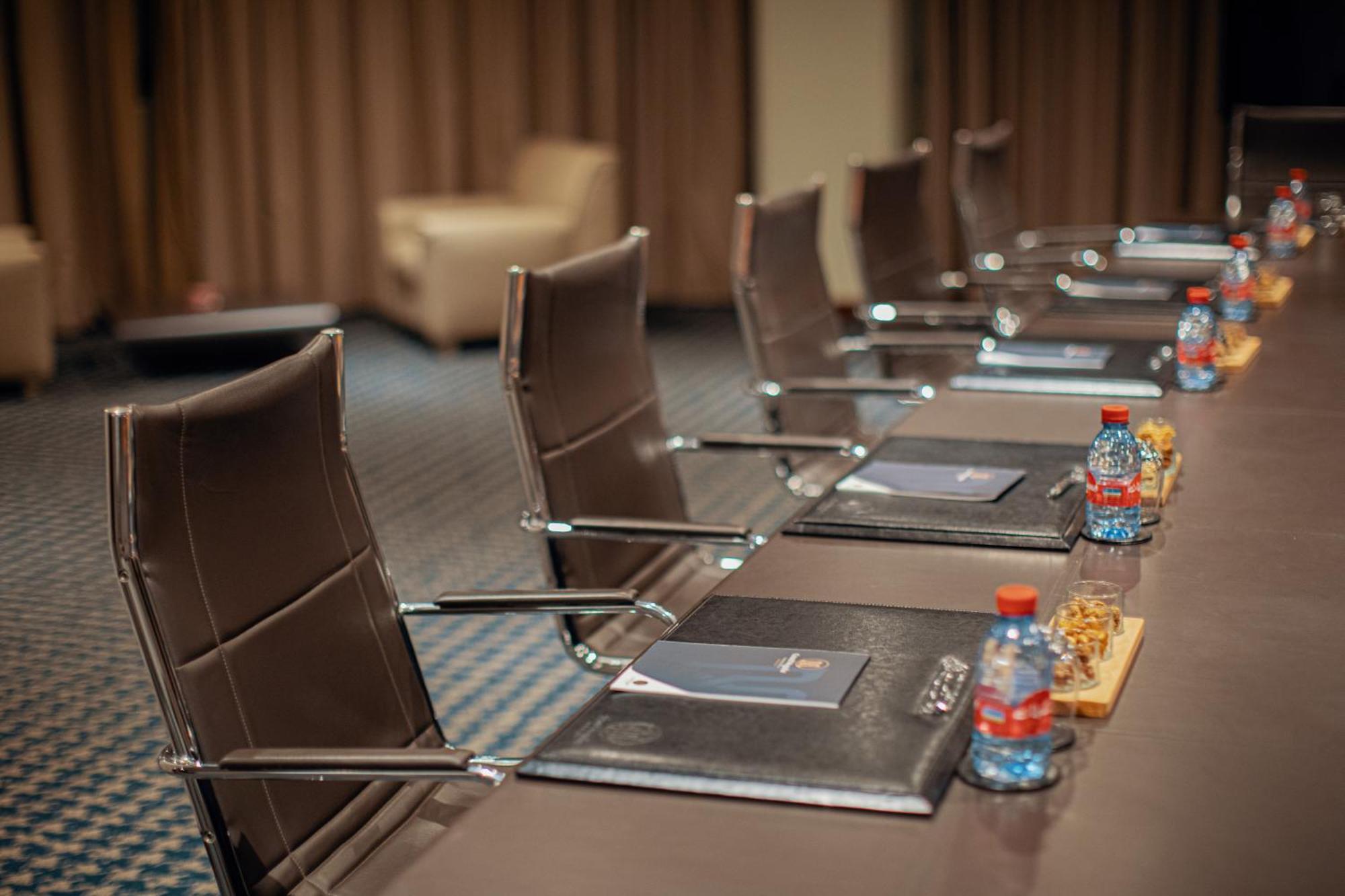 Grand Mogador City Center Casablanca Kültér fotó Meeting room