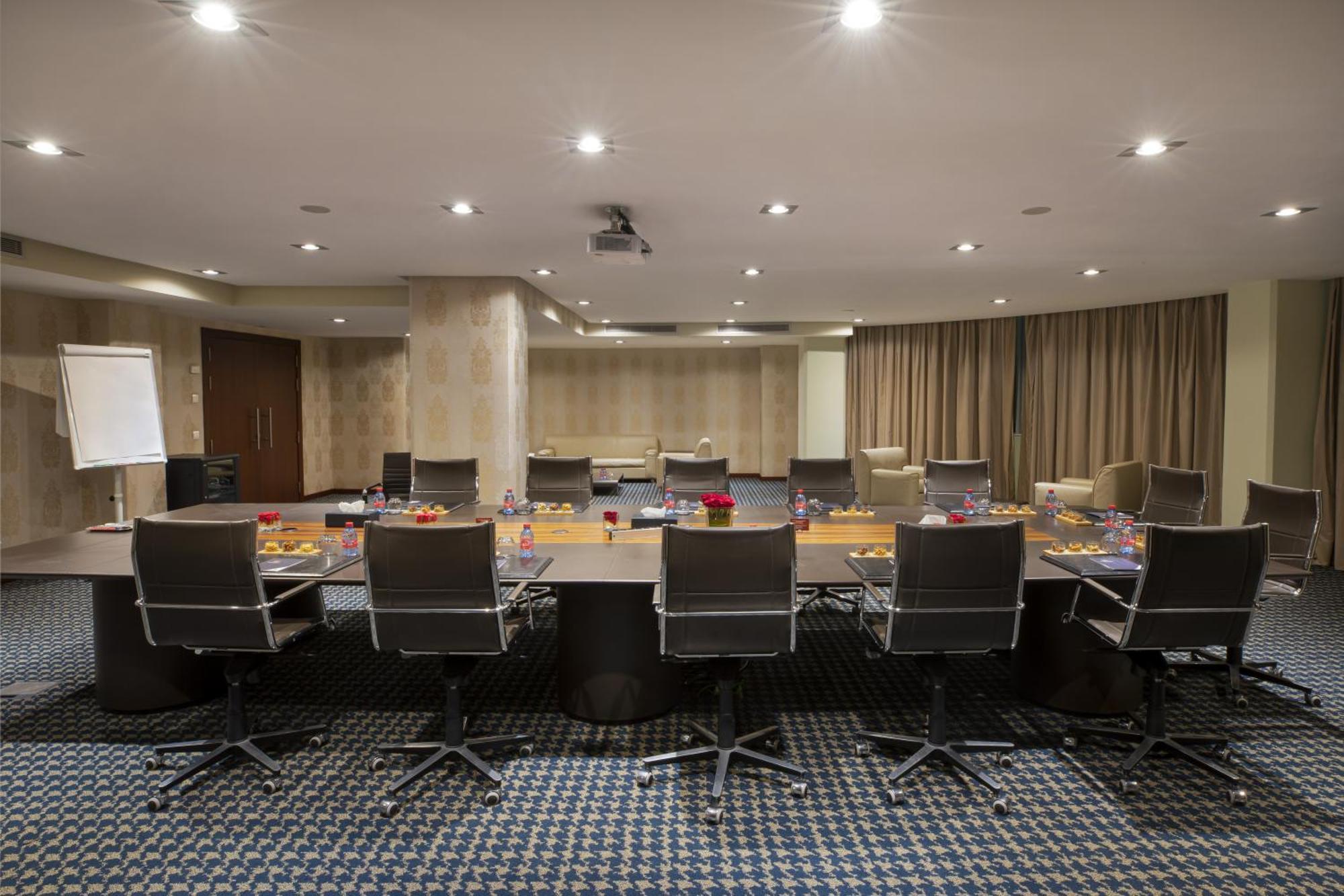Grand Mogador City Center Casablanca Kültér fotó Meeting room