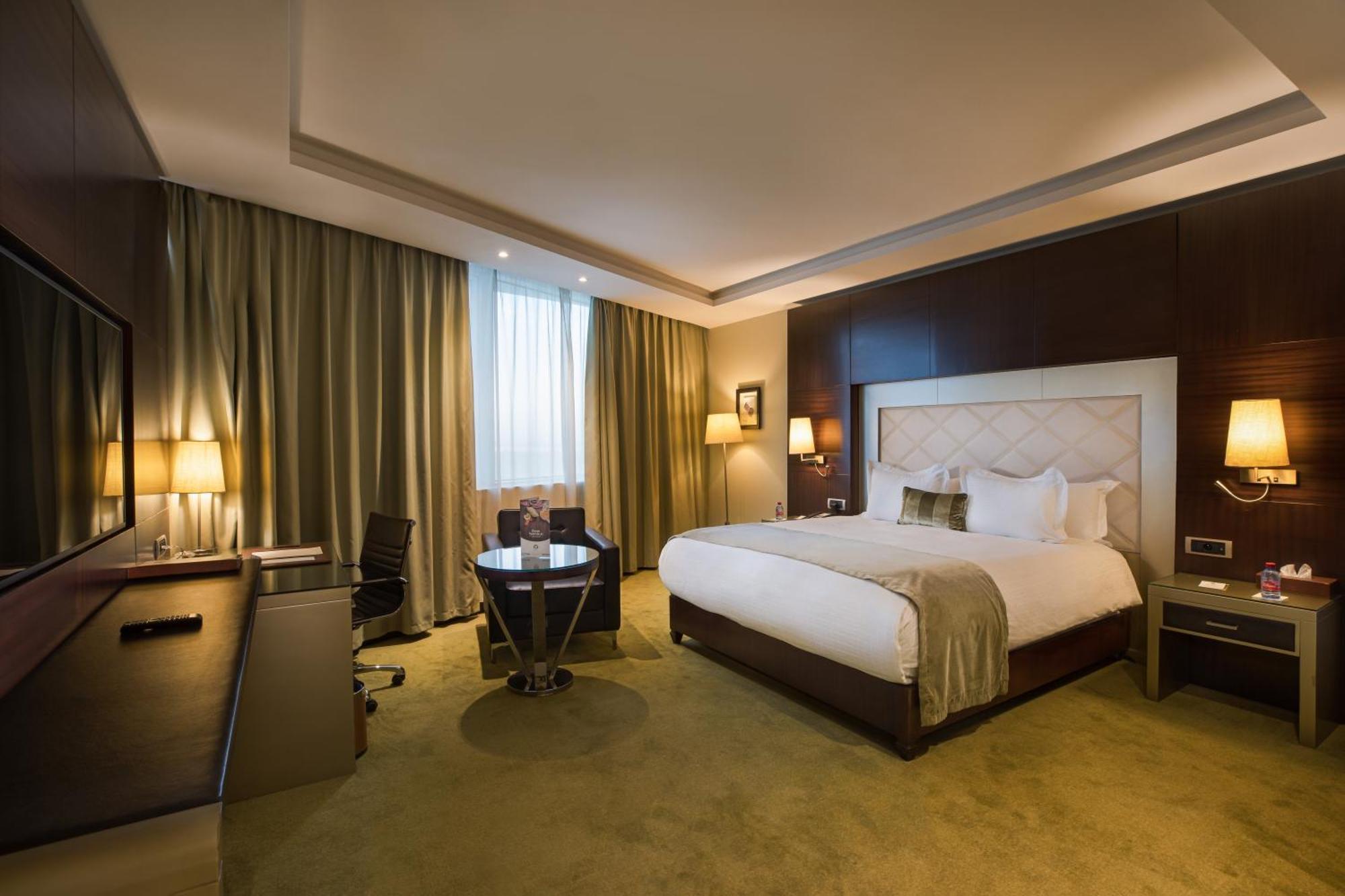 Grand Mogador City Center Casablanca Kültér fotó Executive Suite