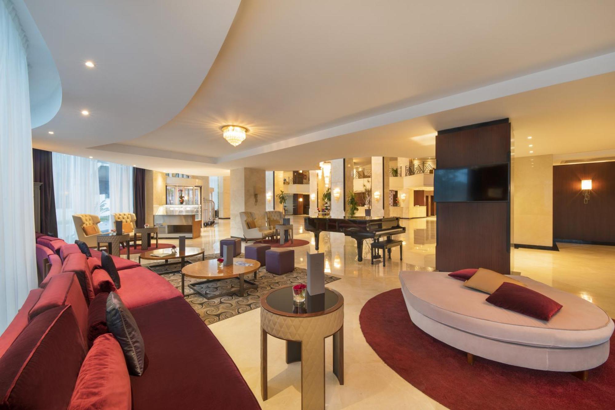 Grand Mogador City Center Casablanca Kültér fotó Lobby